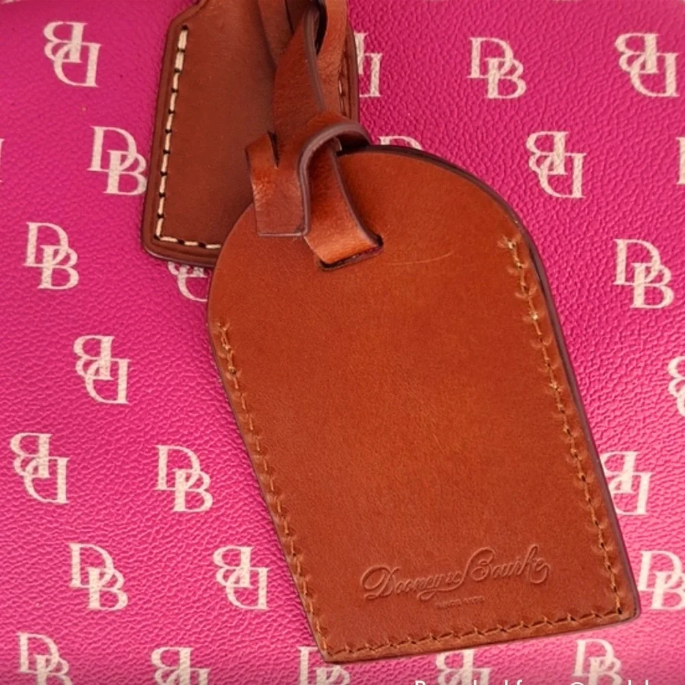 Like new EUC pink Gretta duffle weekender bag from Dooney & Bourke! 💕RARE💕 - Picture 4 of 13